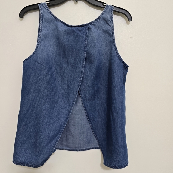JESSICA SIMPSON Medium Sleeveless Denim Split Back Scoop Neck Pocket Tank - Picture 7 of 11